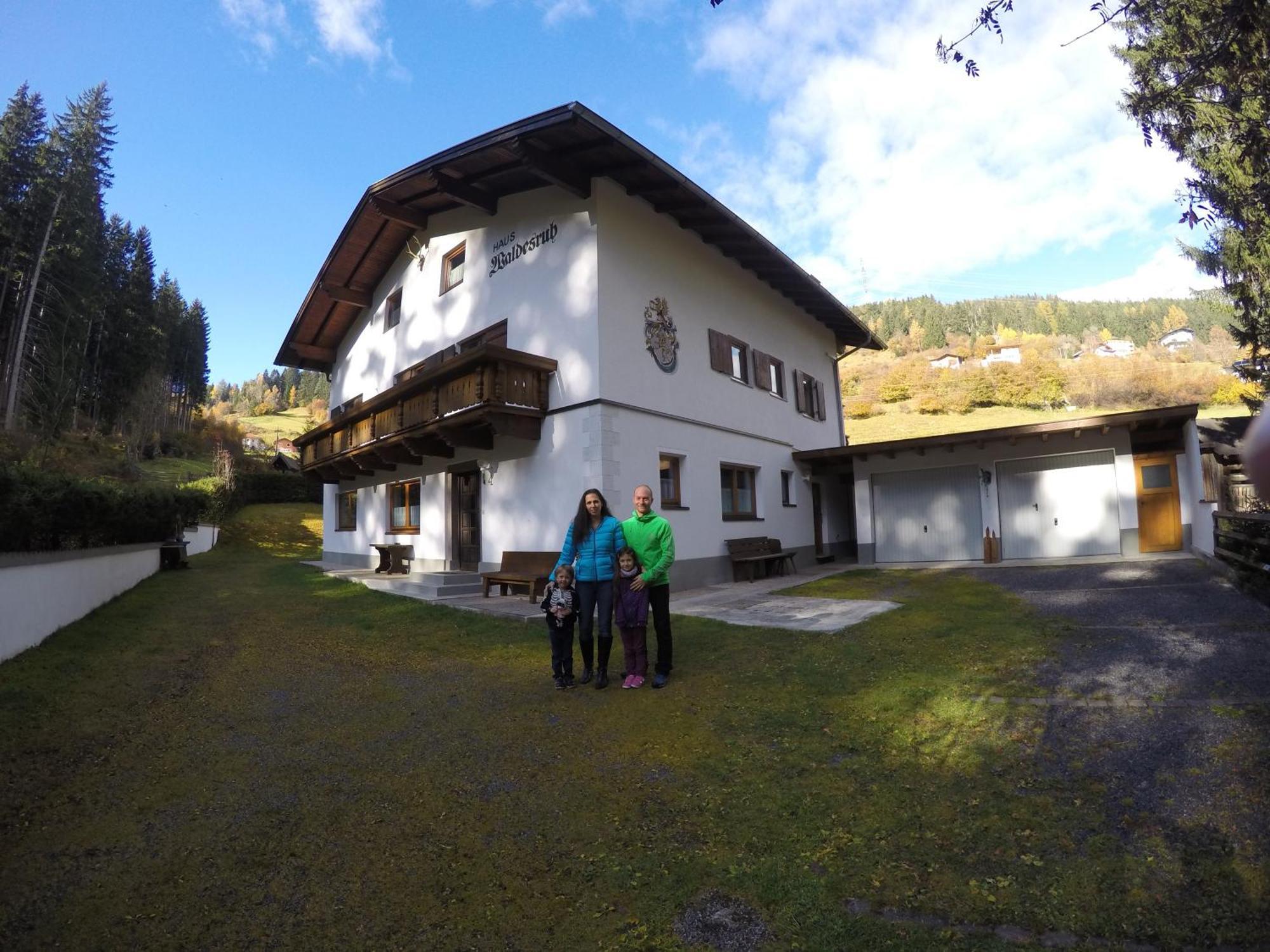 Tiroler Hasenhoehle Wenns Bagian luar foto