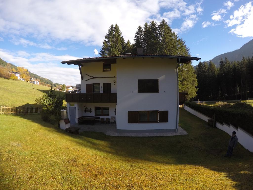 Tiroler Hasenhoehle Wenns Bagian luar foto